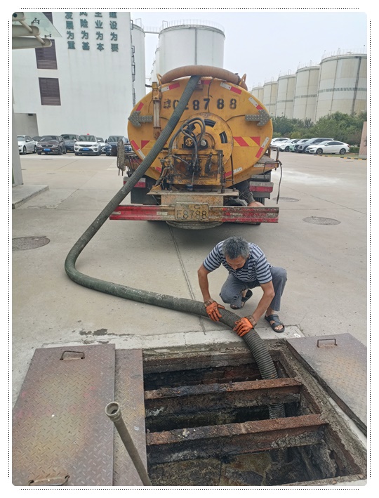 东戴河隔油池清掏